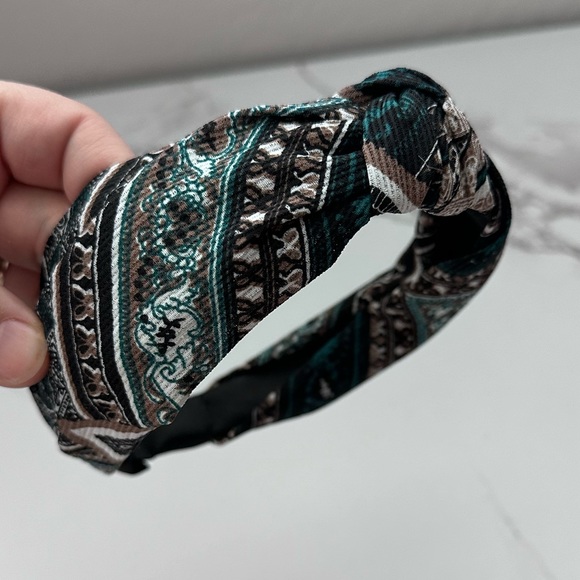 Set of 4 Headbands - Picture 6 of 6